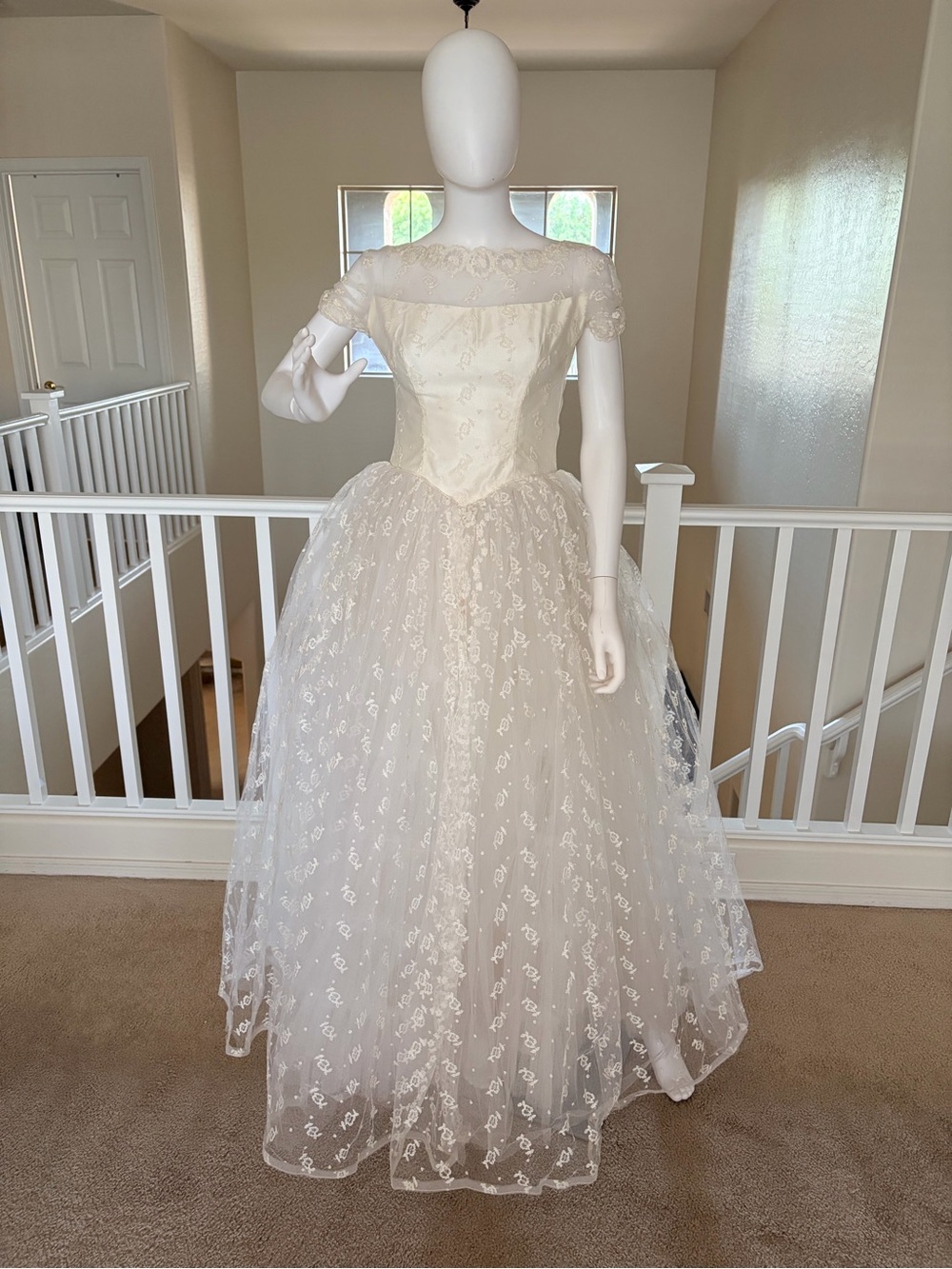 Vintage 1950’s Lace Wedding Dress with Veil and Gloves